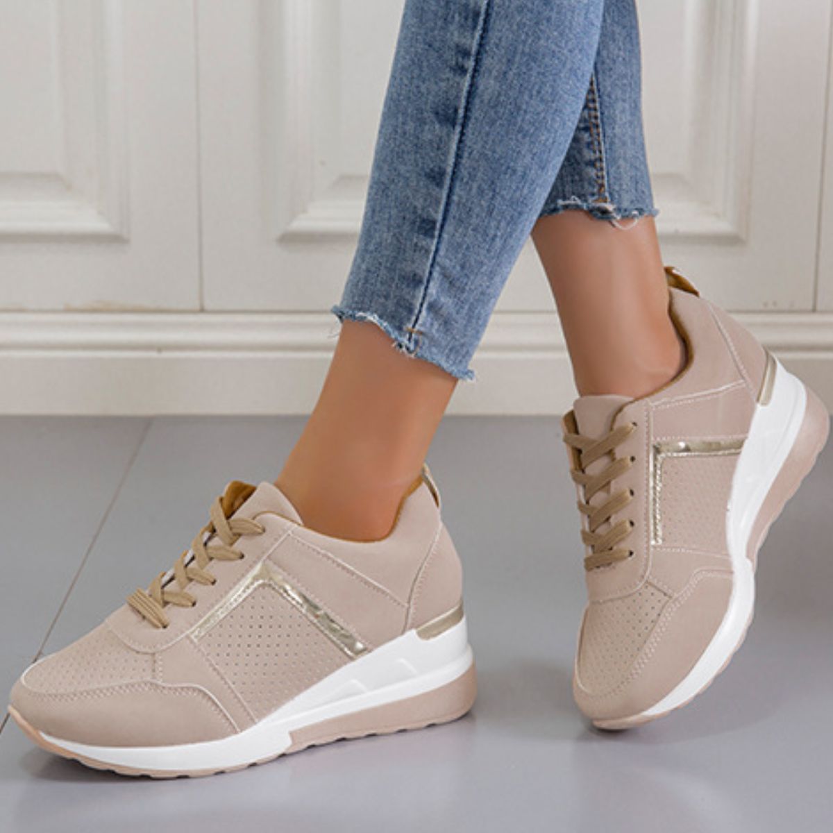 b584c8f4-ab1b-464a-944f-10751c7940ea-Max