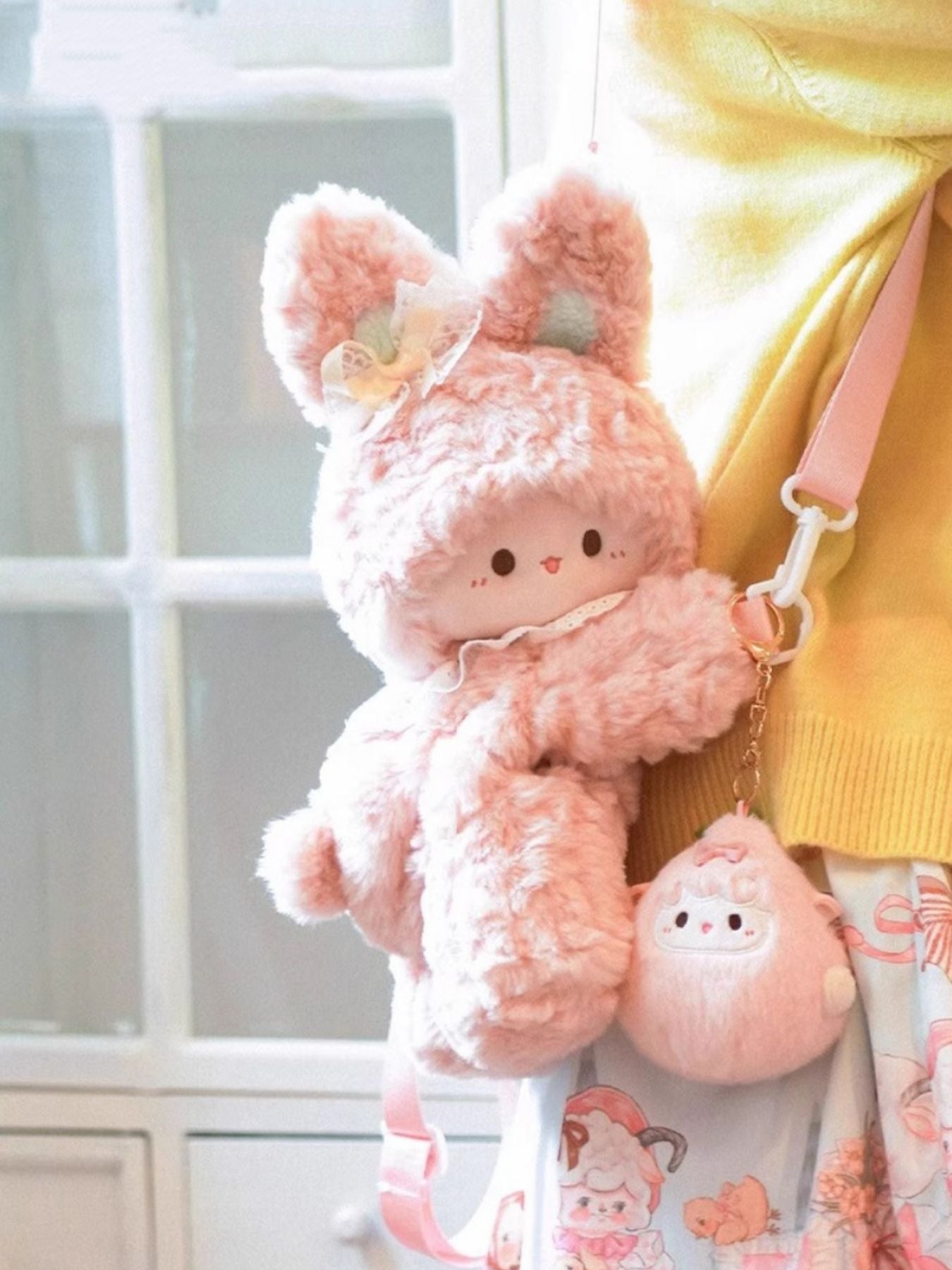 deb909e1-0dd7-40e4-a683-67e0f97b88c3-Max